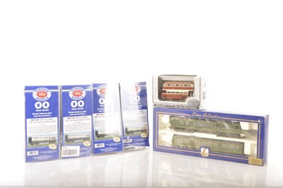 Lot 464 - Lima 00 gauge DMU 2- Car unit and Parkside ex Ratio Coach Kits (6)