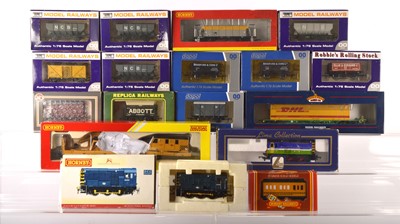 Lot 467 - Hornby Bachmann Dapol Lima Replica 00 Gauge boxed Diesel Shunters and Goods Rolling Stock including Crane and Intermodal Bogie wagons (17)