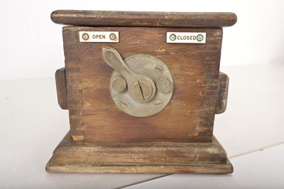 Lot 534 - Oak cased Switching Out Block Instrument