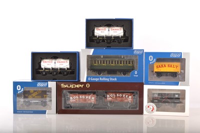 Lot 577 - Dapol/Lionheart/ Minerva 0 Gauge Modern issue group of Rolling stock (7)