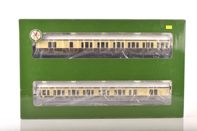 Lot 578 - Lionheart 0 Gauge modern issue 2-coach GWR Suburban coach pack