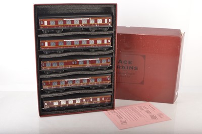 Lot 589 - Ace 0 Gauge C/2 5-car LMS coach pack