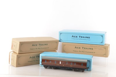 Lot 611 - Ace 0 Gauge modern issue mixed group of Passenger coaches all with Wright overlays (5)