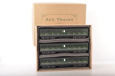 Lot 612 - Ace 0 Gauge modern issue 3-car SNCF coach pack