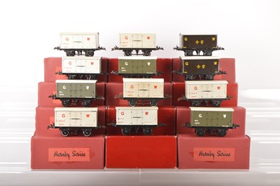 Lot 652 - Hornby 0 Gauge Group of GWR No.0 Vans (12)