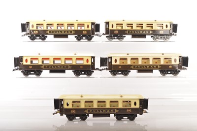 Lot 656 - Hornby 0 Gauge No.2 Pullman coaches (5)