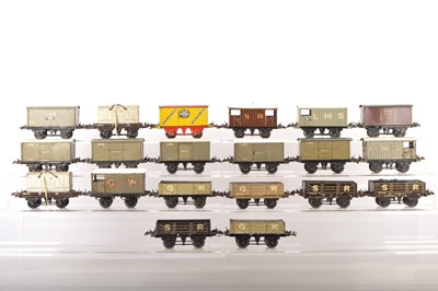 Lot 659 - Hornby 0 Gauge mixed group of pre-war Goods wagons (20)