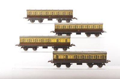 Lot 661 - Hornby 0 Gauge group of No.2 GWR Passenger coaches (4)