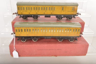 Lot 672 - Hornby 0 Gauge pair of LNER Passenger coaches (2)