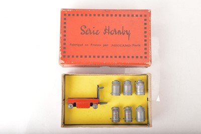 Lot 698 - French Hornby 0 Gauge Railway accessories No.2