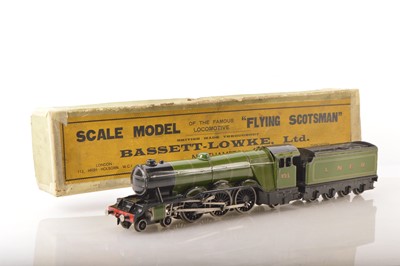 Lot 723 - A boxed Bassett-Lowke 0 gauge DC electric LNER green 'Flying Scotsman' Locomotive and Tender