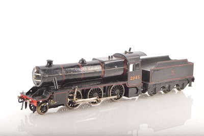 Lot 727 - An original Bassett-Lowke 0 Gauge live steam LMS (Stanier)-type 2-6-0 Locomotive and Tender (2)