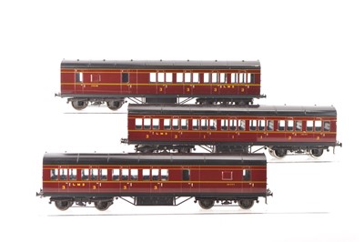 Lot 731 - A 3-car rake of 0 Gauge Exley K6 LMS Suburban Coaches (3)