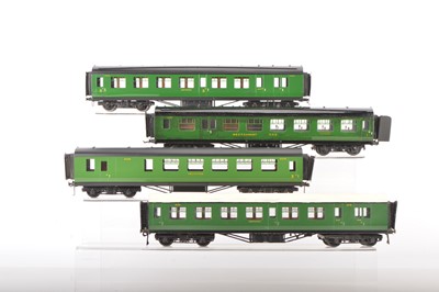 Lot 753 - Exley 0 Gauge pair of K5/6 Southern coaches (4)