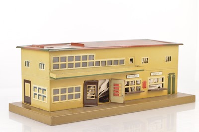 Lot 799 - Marklin station Cat Ref: 2012B 0 Scale Bahnhof Station