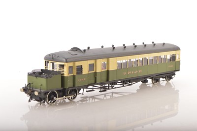 Lot 818 - GP models Kitbuilt Finescale 0 Gauge LNER green and cream Clayton Steam railcar 'Union'