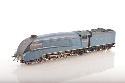 Lot 826 - Kitbuilt Finescale 0 Gauge 4-6-2 Loco & Tender Streamlined LNER A4 class  'Sir Nigel Gresley'