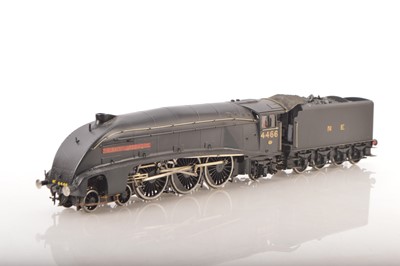 Lot 827 - Kitbuilt Finescale 0 Gauge 4-6-2 Loco & Tender Streamlined LNER Black A4 class 'Sir Ralph Wedgwood'