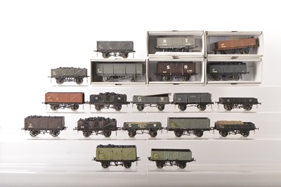 Lot 886 - Slaters/Parkside Dundas Finescale 0 Gauge Kitbuilt group of Goods wagons (36)