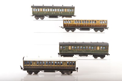 Lot 927 - Marklin 0 Gauge Passenger coaches, (4)