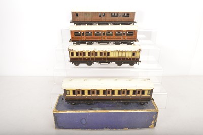 Lot 939 - Bing 0 Gauge 1921/24 series coaches (4)