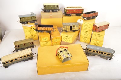 Lot 947 - Jep 0 Gauge mixed group of Rolling stock (19)