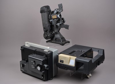 Lot 37 - A Pathescope 200 B 9,5mm Cine Projector