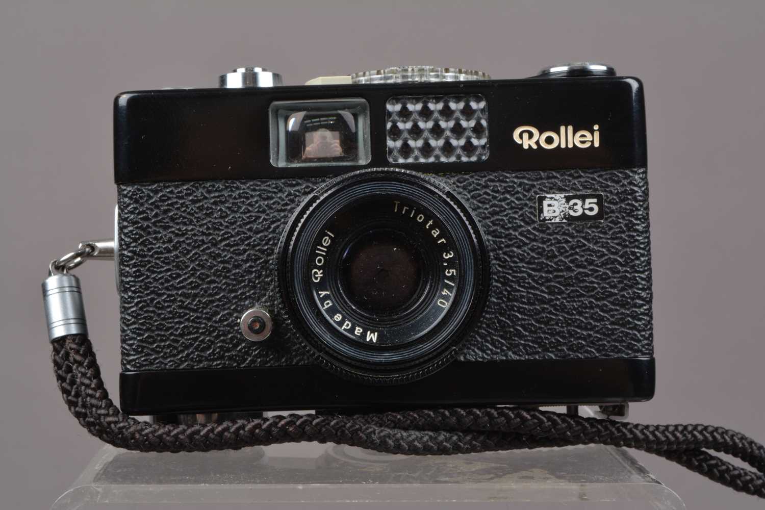 Lot 39 - A Rollei B 35 Compact Camera