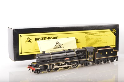 Lot 1078 - Corgi Bassett Lowke 0 Gauge Modern issue Ref BL99010 4-6-2 Loco & Tender LMS lined Black Princess Royal Class 'Lady Patricia'