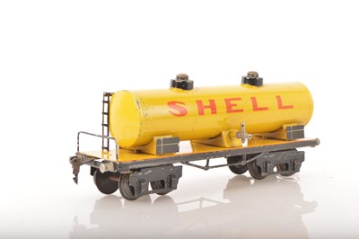 Lot 1157 - Marklin Gauge 1 Ref: 1954 bogie 'SHELL' Tanker