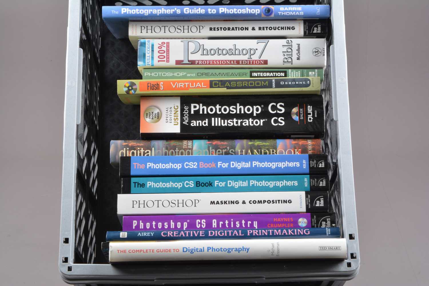 Lot 70 - A Group of How To Digital Photography Books