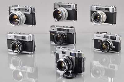 Lot 141 - A Tray of Rangefinder Cameras