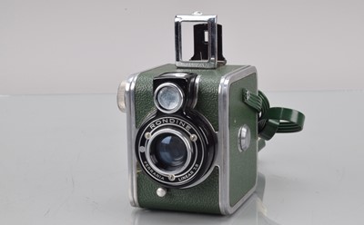 Lot 184 - A Farrania Rondine Box Camera