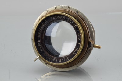 Lot 303 - An E Krauss Paris Zeiss 16.5cm f/4.5 Tessar Brass Lens