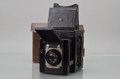 Lot 310 - A Thorton Pickard Junior Special Reflex Camera