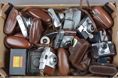 Lot 96 - A Tray of Viewfinder Cameras