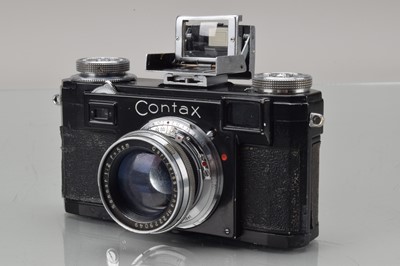 Lot 381 - A Zeiss Ikon IIa Rangefinder Camera