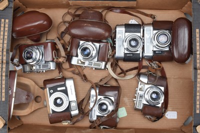 Lot 424 - A Tray of Voigtländer Cameras