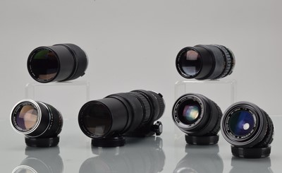 Lot 520 - A Group of Olympus OM Lenses