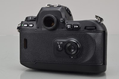 Lot 571 - A Nikon F100 SLR Camera
