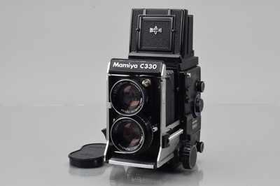 Lot 699 - A Mamiya C330 S Professional S TLR Camera