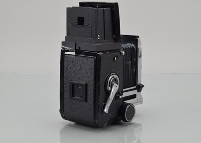 Lot 699 - A Mamiya C330 S Professional S TLR Camera