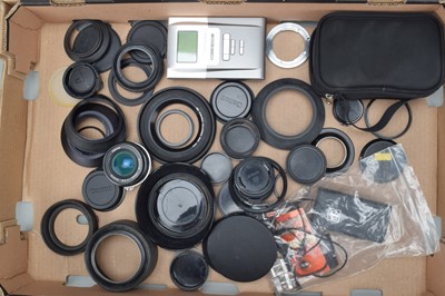 Lot 734 - A Nikon Nikkor 20mm f/3.5 Ai Lens and Camera Related Accessories