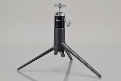 Lot 738 - A Leitz Wetzlar Table Tripod