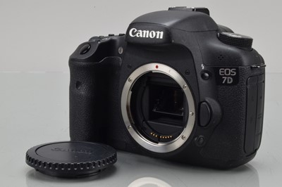 Lot 751 - A Canon EOS 7D DSLR Camera Body