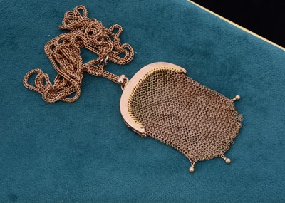 Lot 60 - A continental 9ct gold miniature mesh purse