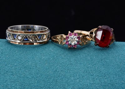 Lot 63 - Three 9ct gold dress rings