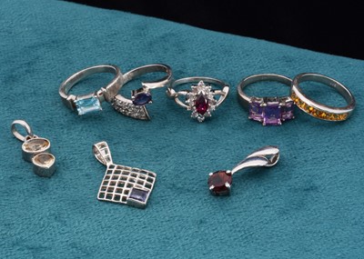 Lot 94 - Five gem set dress rings