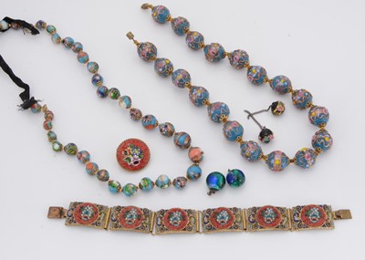 Lot 145 - An early 20th century Venetian glass bead necklace