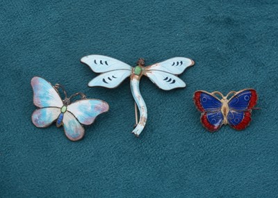 Lot 147 - A Sterling marked enamel dragonfly brooch